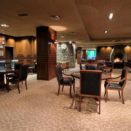 מלון Grand - Fitness & בנסקו