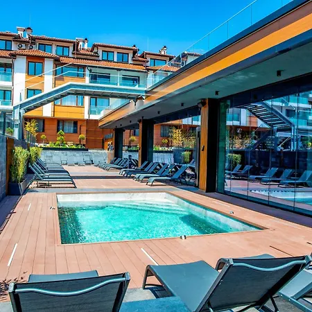 Grand - Fitness & מלון בנסקו