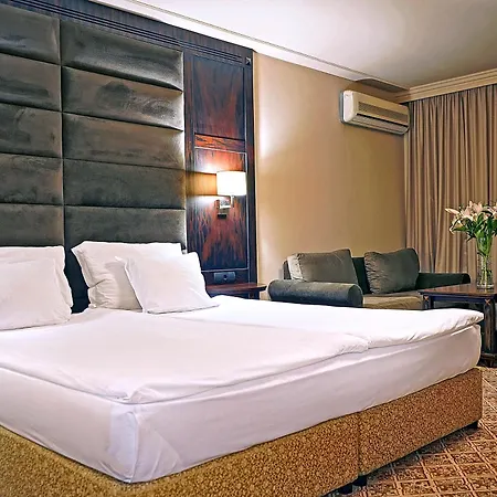 Grand - Fitness & מלון 5*