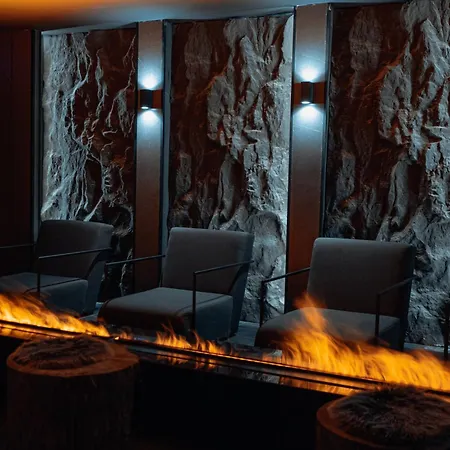 Grand - Fitness & מלון בנסקו