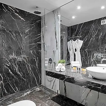 Grand - Fitness & Otel 5*